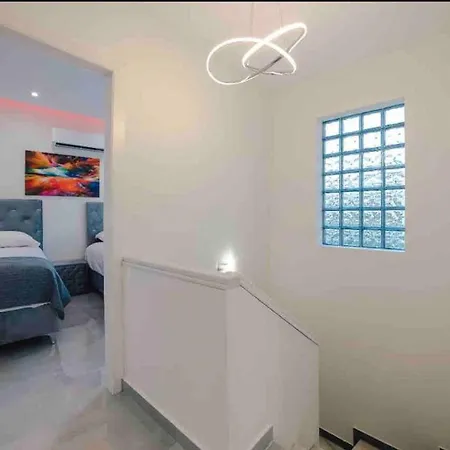 Vip Flat Palaio Faliro 2bd Athens